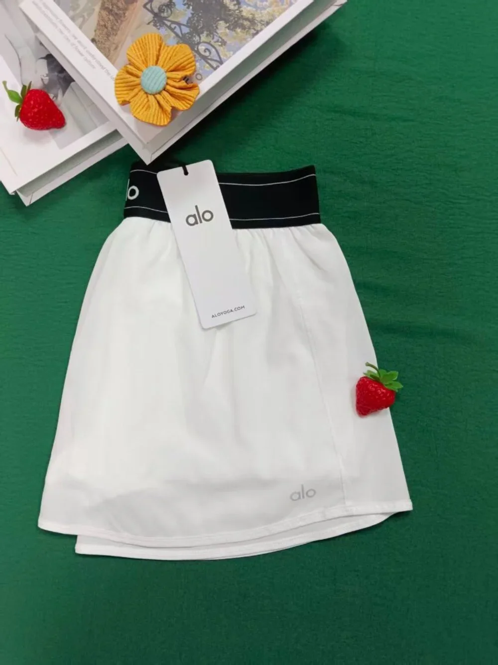 ALO Yoga smoke tops white